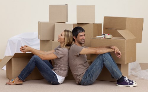 Professional movers handling access challenges in Greenwich