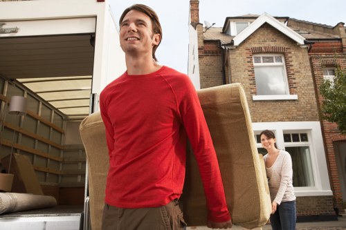 Commercial man and van support for Greenwich businesses